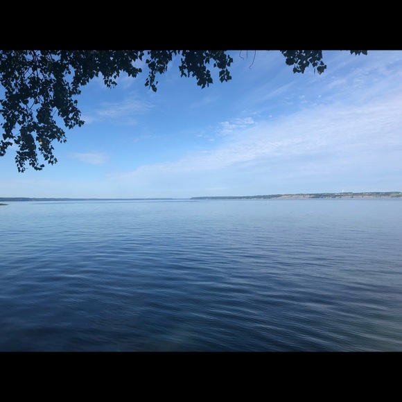 Meet your Posher, Laurence - Picture 1 of 1